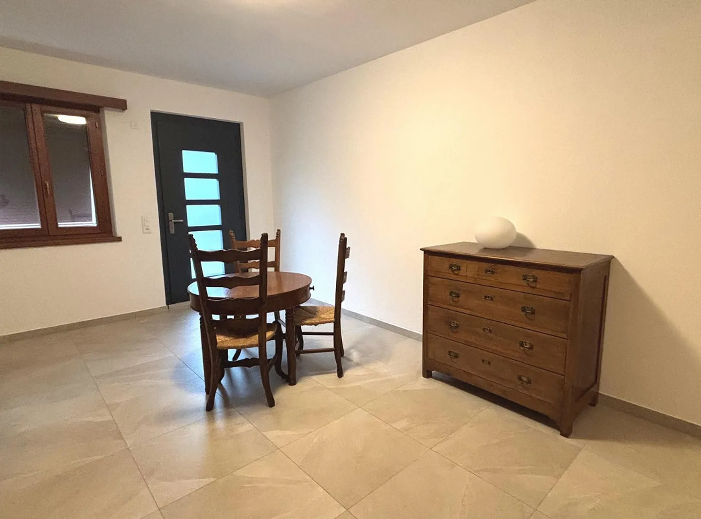 Elegant furnished two-room apartment in a convenient and quiet area - Photo 7 of 13