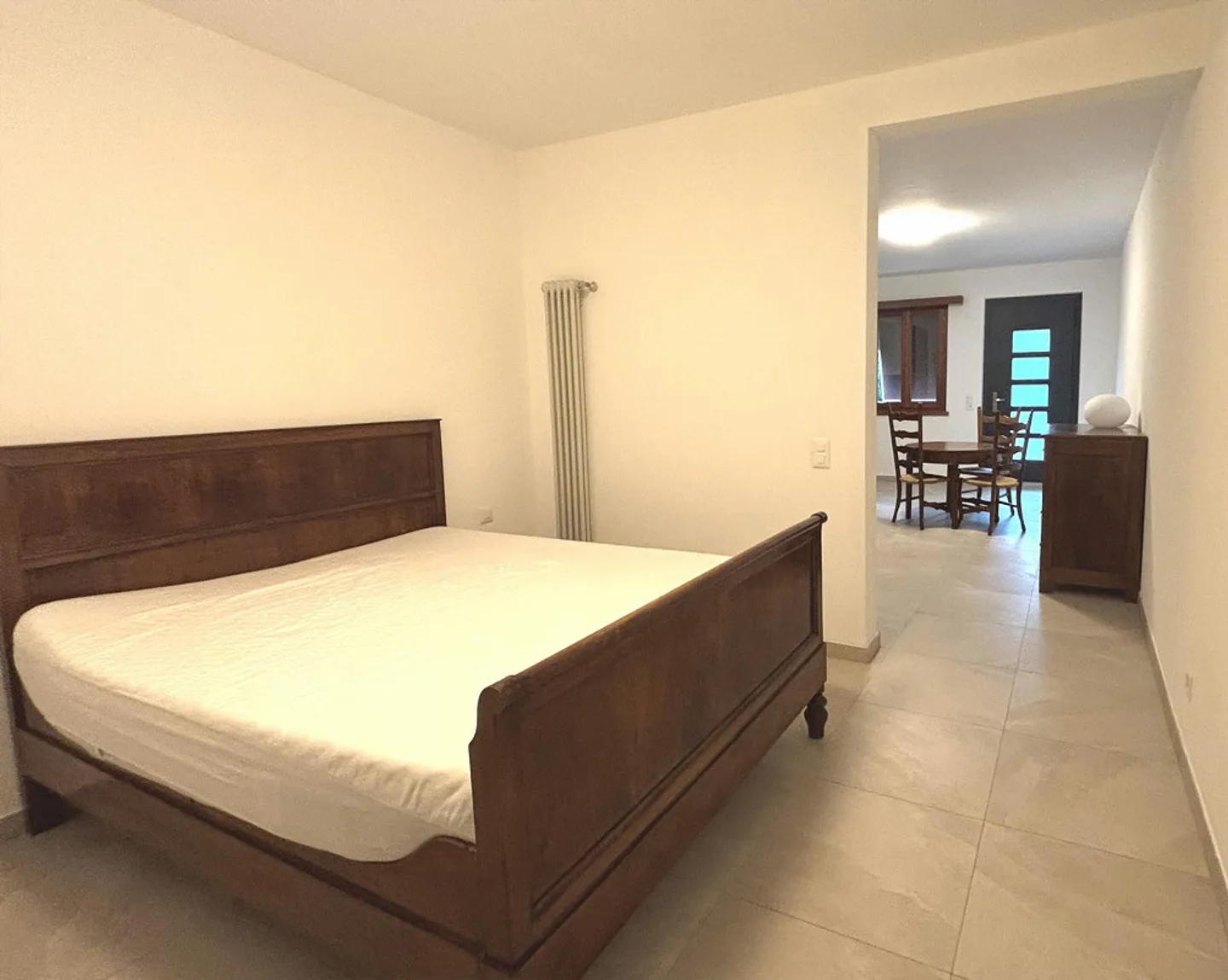 Elegant furnished two-room apartment in a convenient and quiet area - Photo 11 of 13