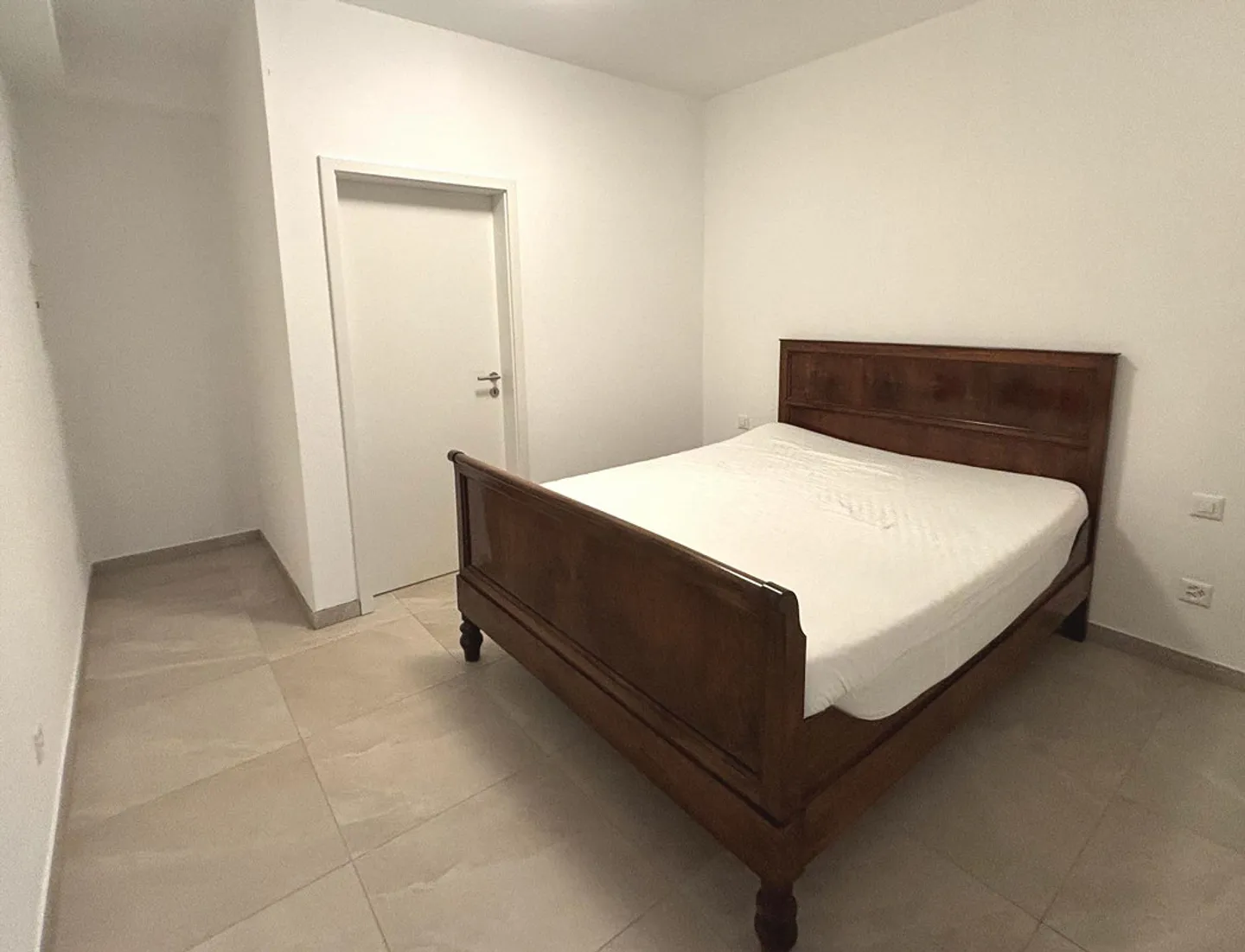 Elegant furnished two-room apartment in a convenient and quiet area - Photo 12 of 13