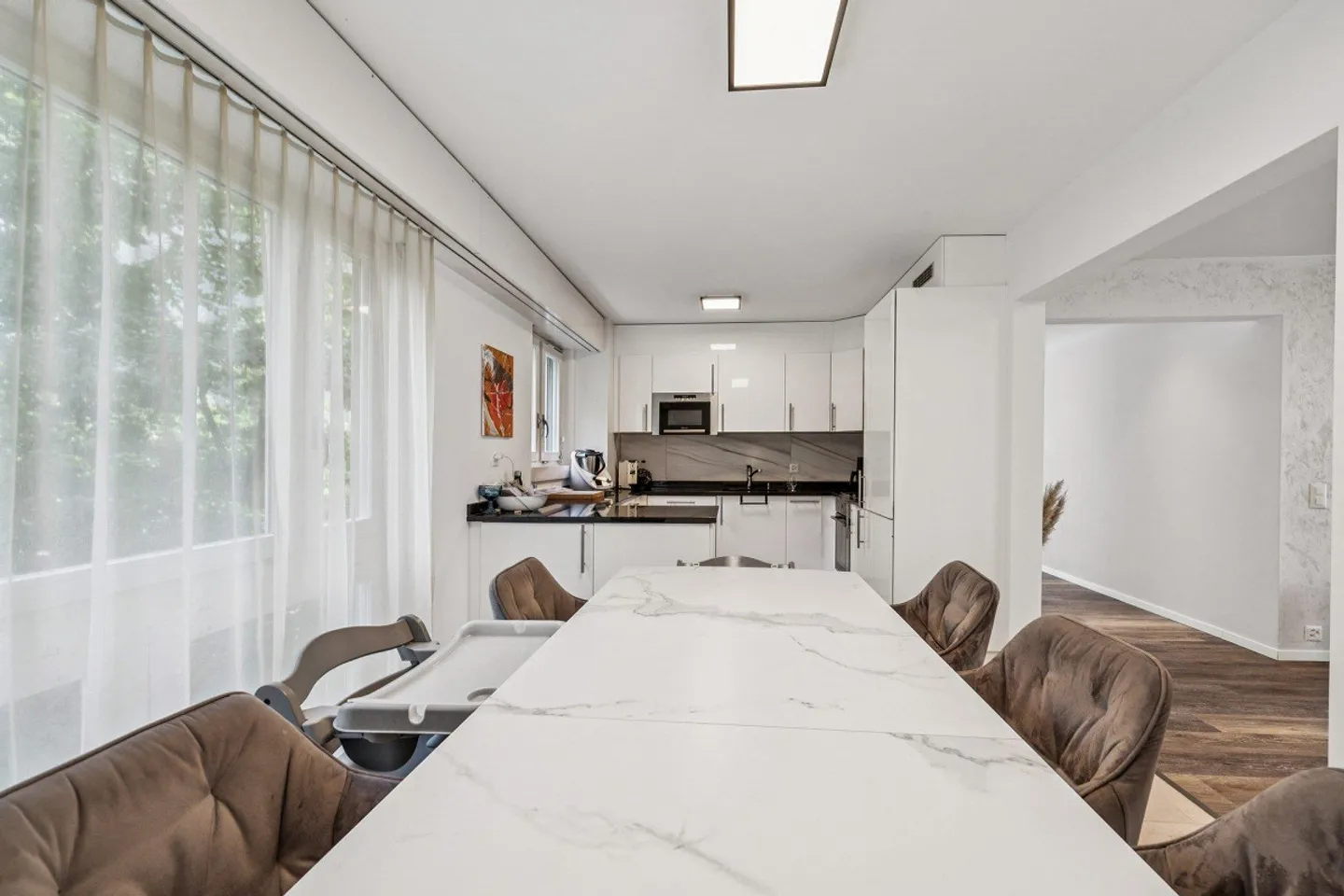 Attraktive 5.5-Zimmerwohnung mit viel Platz - Foto 3 von 13