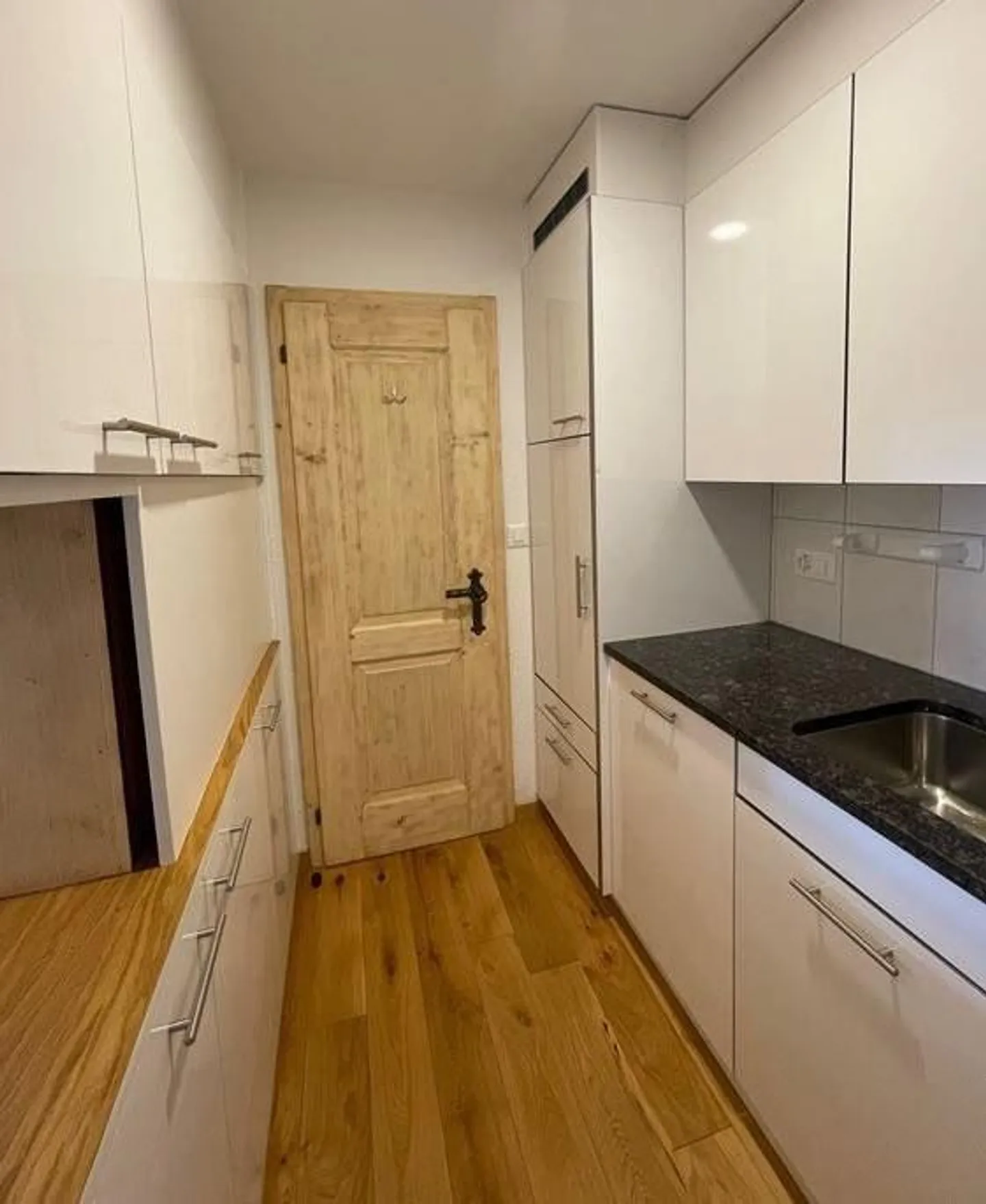 Appartement avec vue sur le lac au cœur de St. Moritz à louer - Photo 4 sur 9