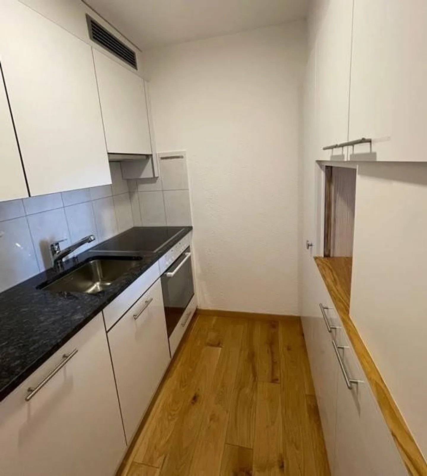 Appartement avec vue sur le lac au cœur de St. Moritz à louer - Photo 5 sur 9