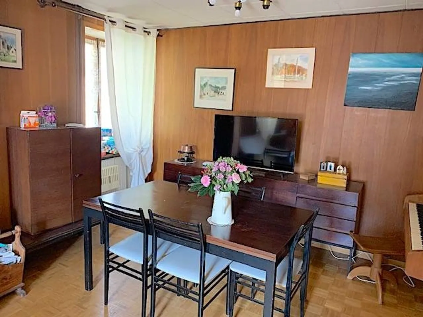 Dorfhaus mit 5 Zimmern, mit Nebengebäuden und Scheune - Foto 9 von 12