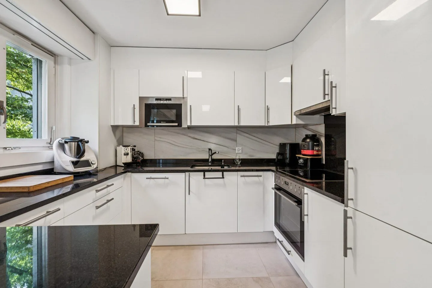 Attraktive 5.5-Zimmerwohnung mit viel Platz - Foto 4 von 13