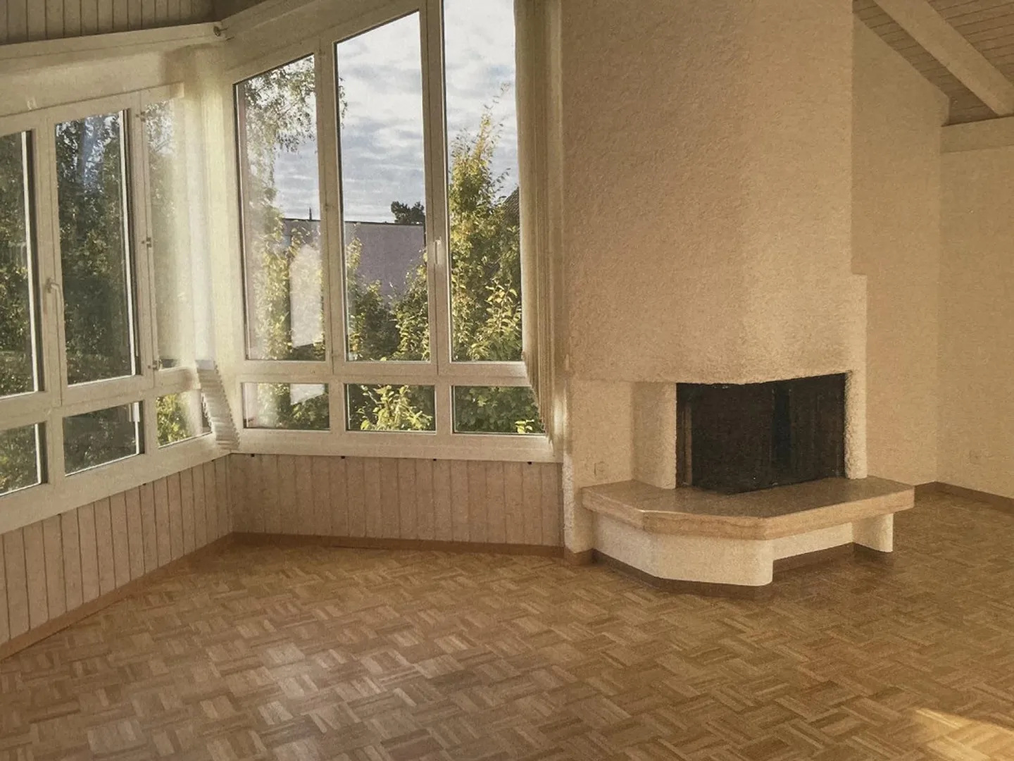 Appartement sous les combles lumineux de 4,5 pièces à Berikon - Photo 1 sur 8