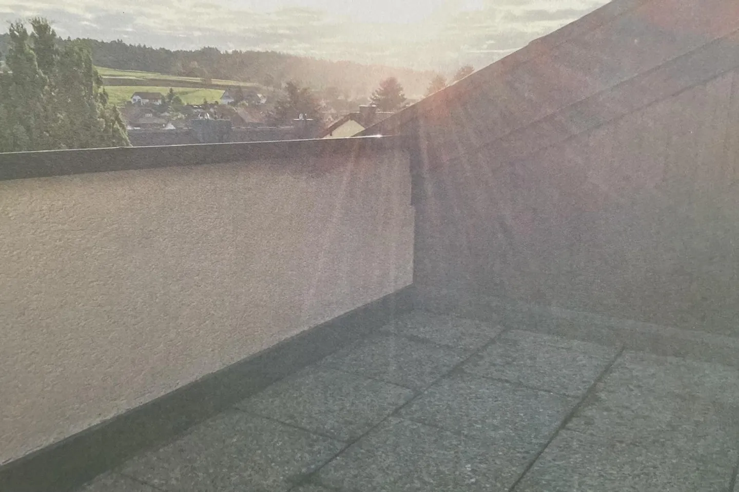 Appartement sous les combles lumineux de 4,5 pièces à Berikon - Photo 7 sur 8