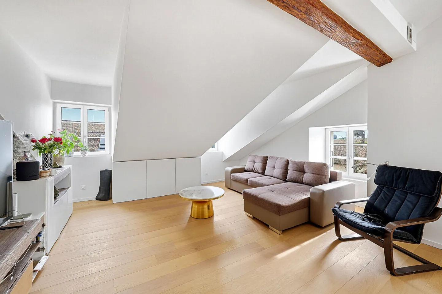 Charmantes renoviertes Triplex mit sichtbaren Balken - Foto 7 von 13
