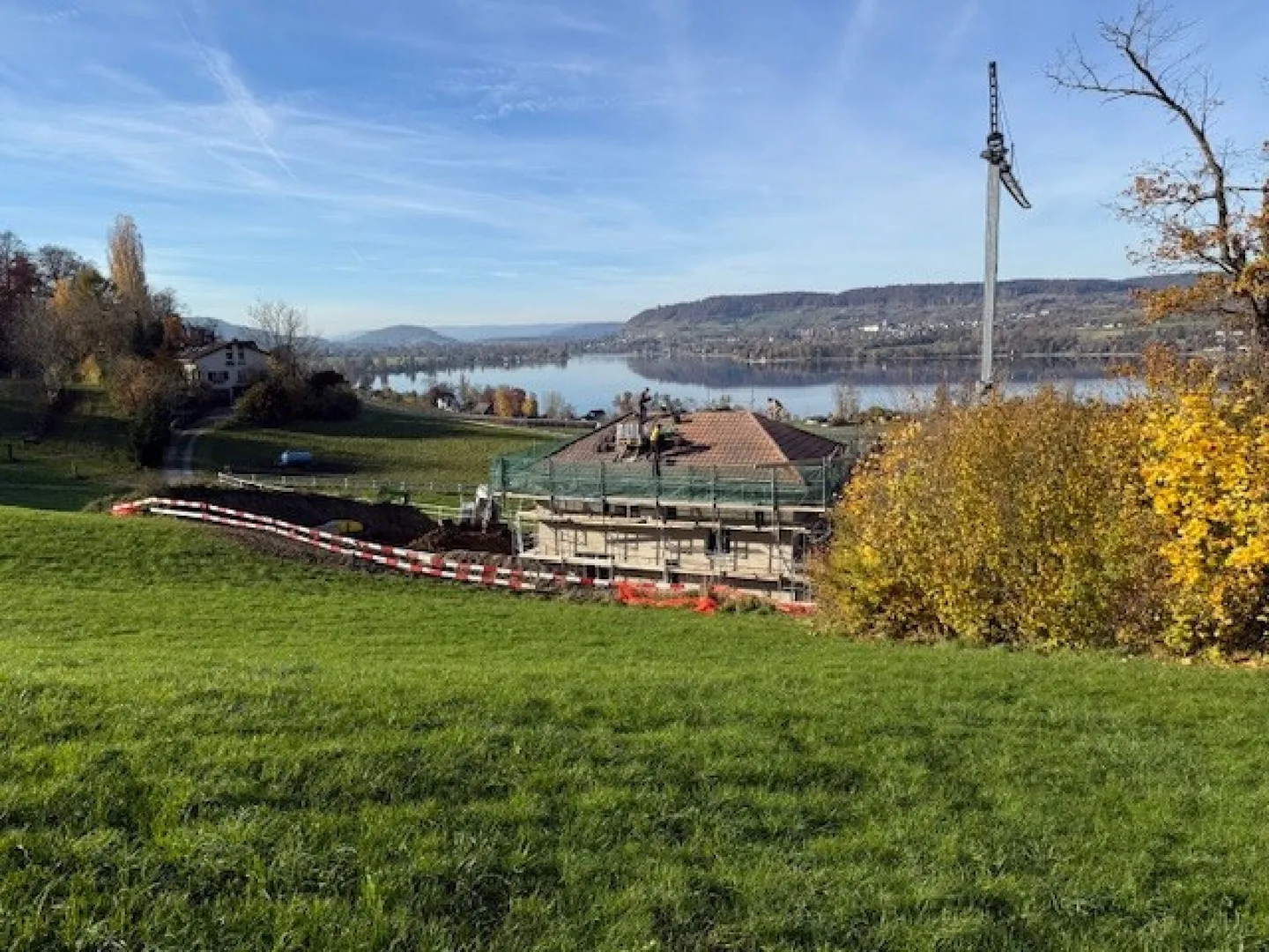 Zu vermieten in Mammern, angrenzend an Landwirtschaftszone, freistehendes 6½ Zi.-EFH mit Lift; Unverbaubarer Hanglage und Sicht auf See ! - Foto 14 von 16