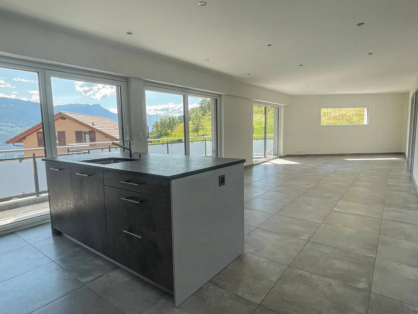 Charmant appartement 4.5 pièces - Photo 1 sur 8