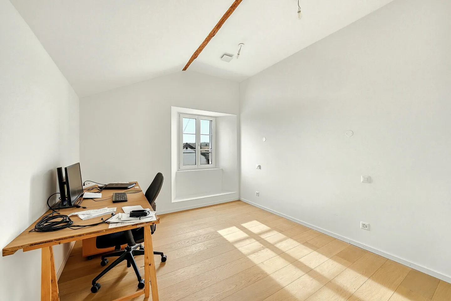 Charmantes renoviertes Triplex mit sichtbaren Balken - Foto 12 von 13