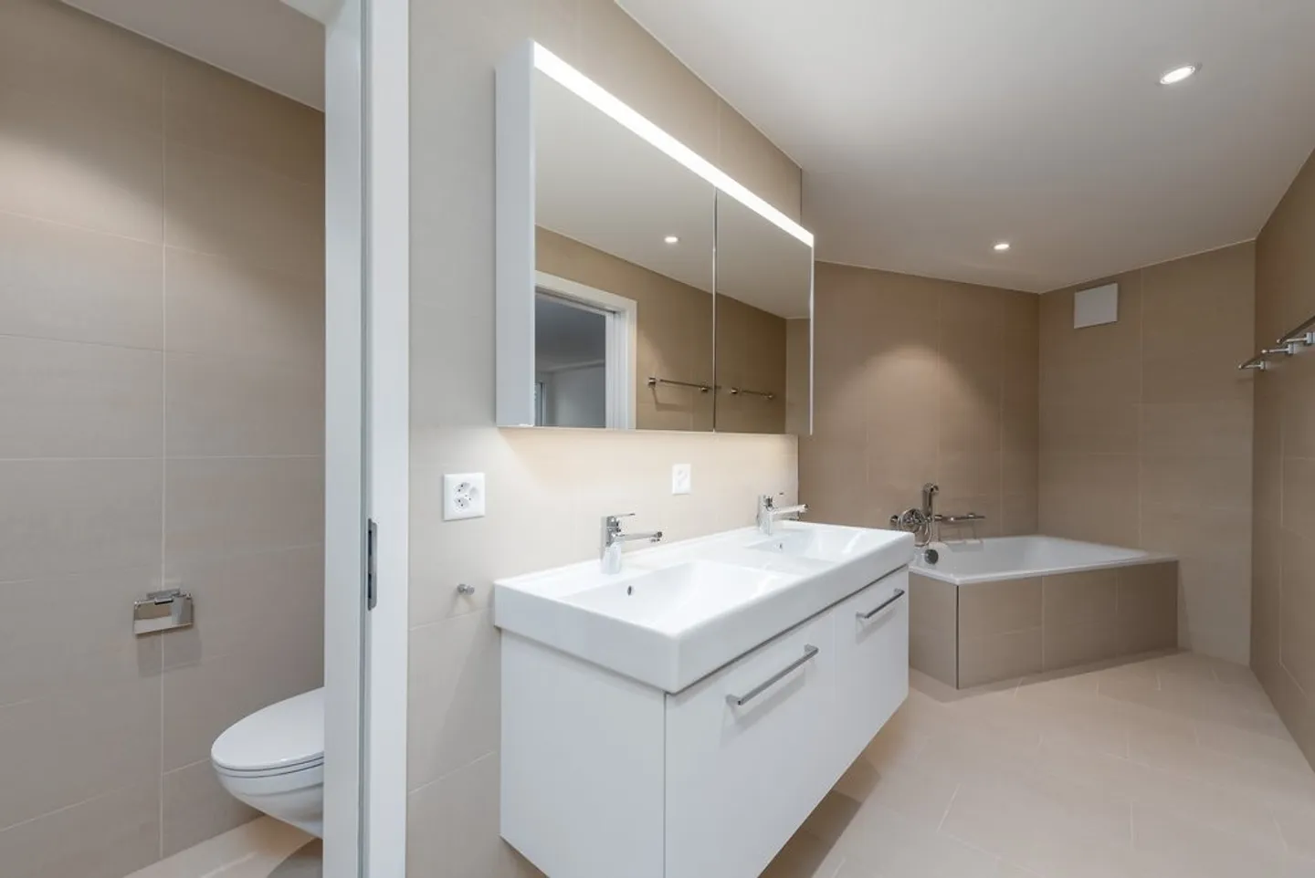 Einzigartige Wohnung am Zürichberg - Foto 4 von 11