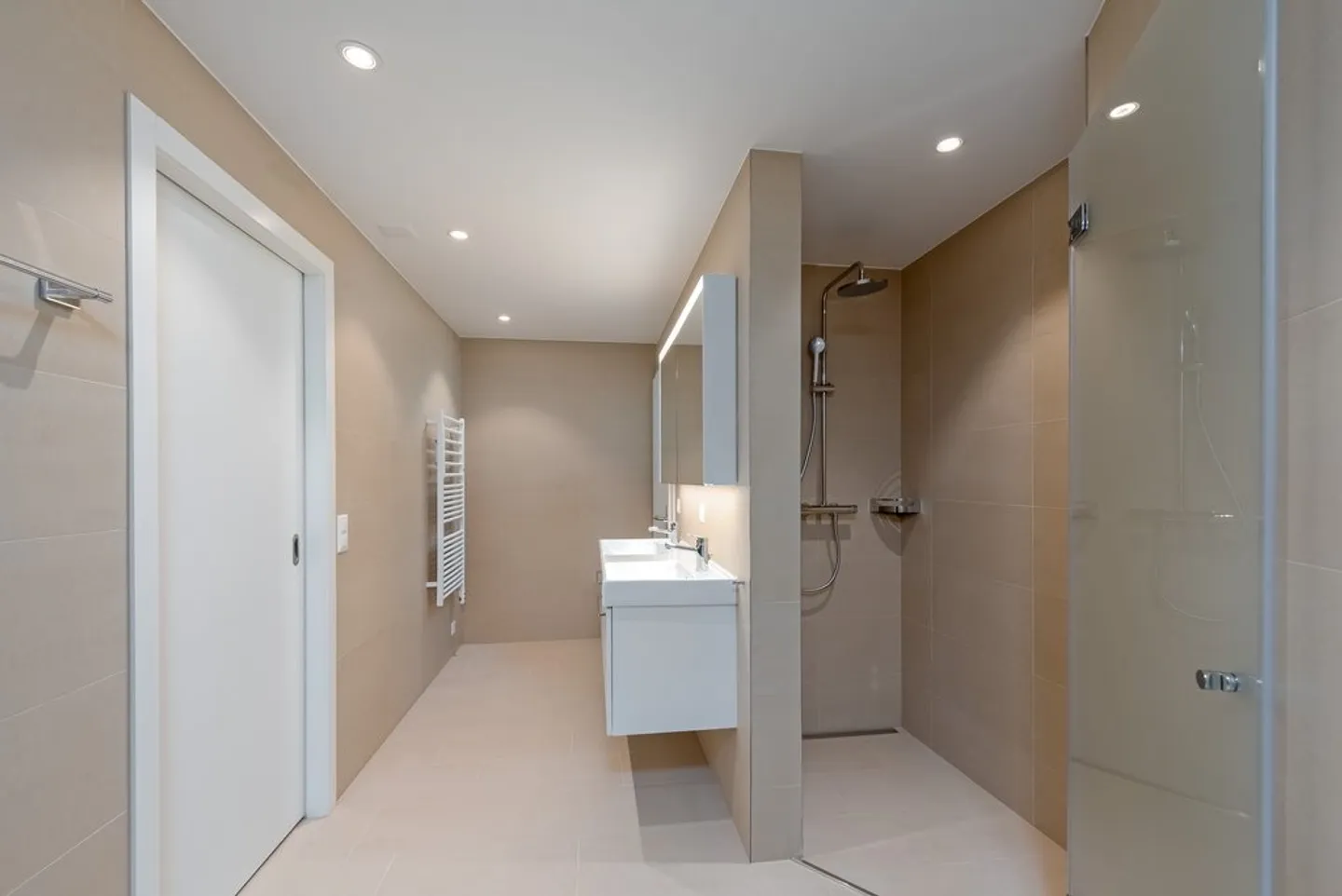 Einzigartige Wohnung am Zürichberg - Foto 5 von 11