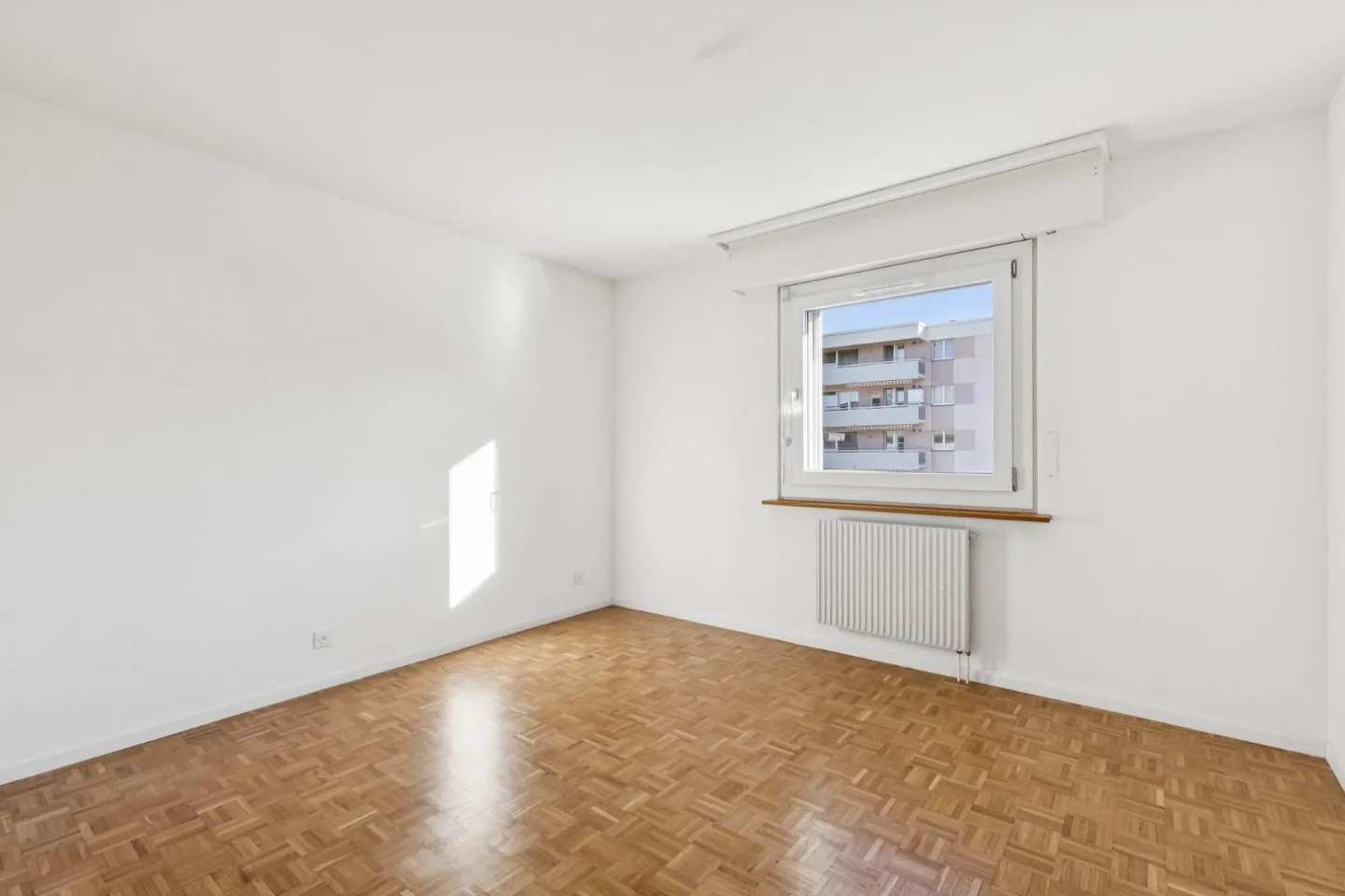 Appartement spacieux à Bulle - Photo 6 sur 8