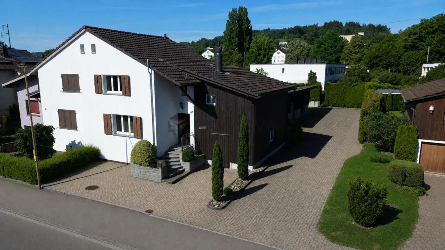 Charmantes Zuhause mit Platz für Gewerbe - Foto 1 von 2