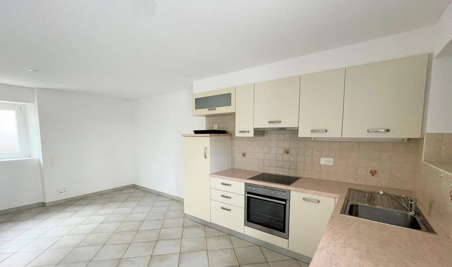 Vollständig renovierte Villa nur 15 Minuten von Bellinzona entfernt - Foto 8 von 12