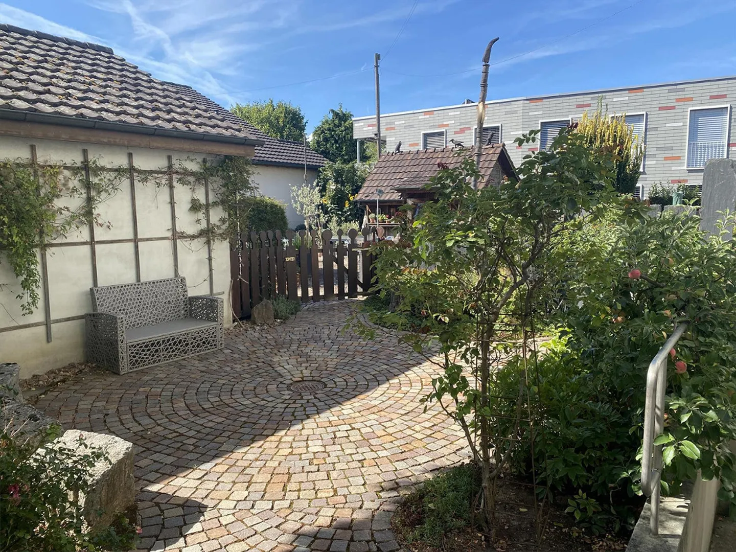 Appartement 3½ pièces avec beau patio de jardin dans un quartier calme - Photo 10 sur 12