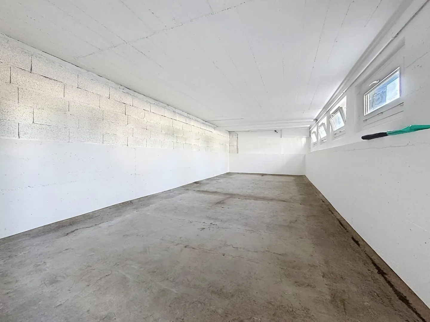 Deposit - Photo 1 of 5