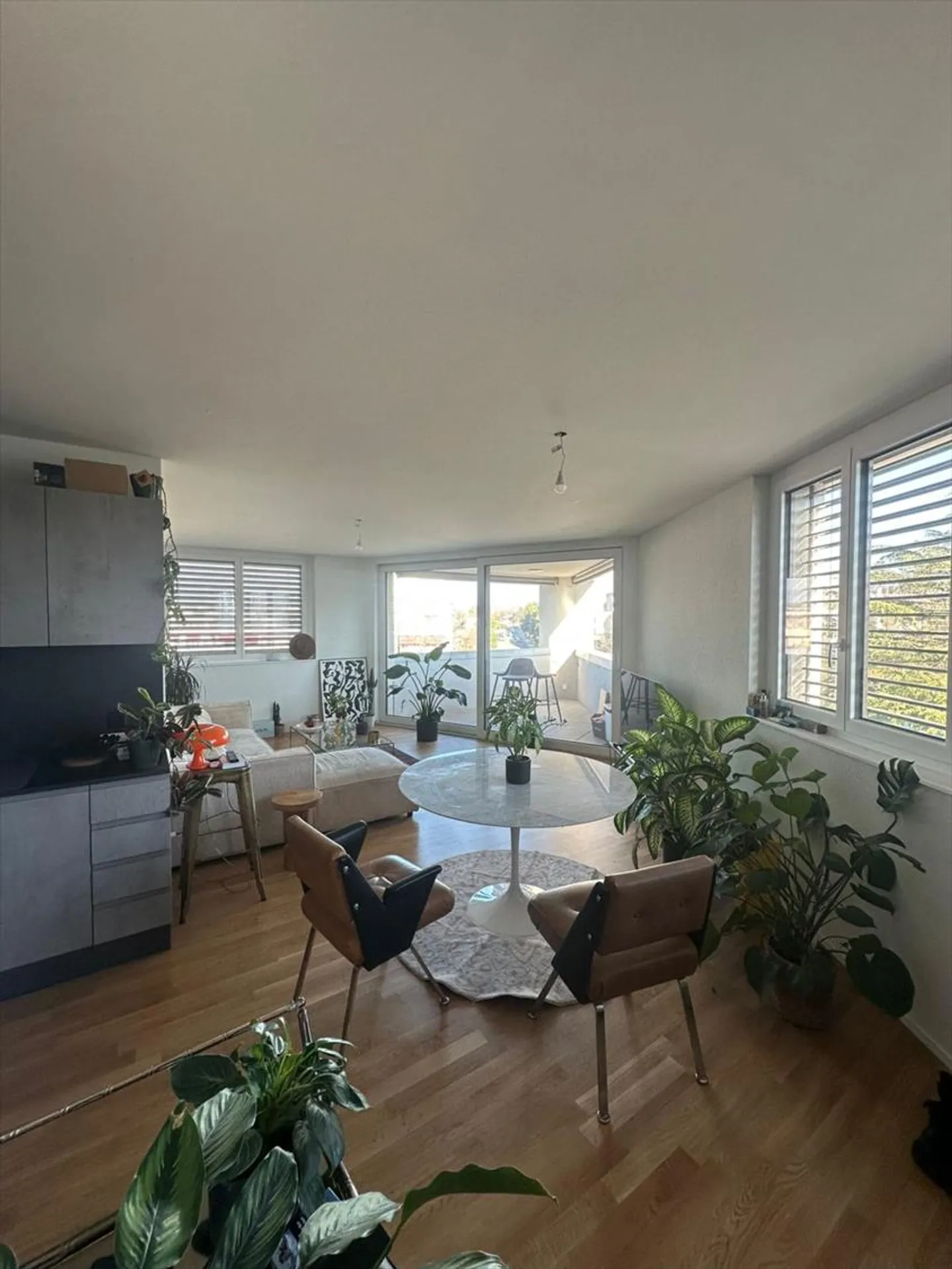 Nouvel appartement de 2,5 pièces au 4ème étage avec orientation nord-ouest - Photo 3 sur 7