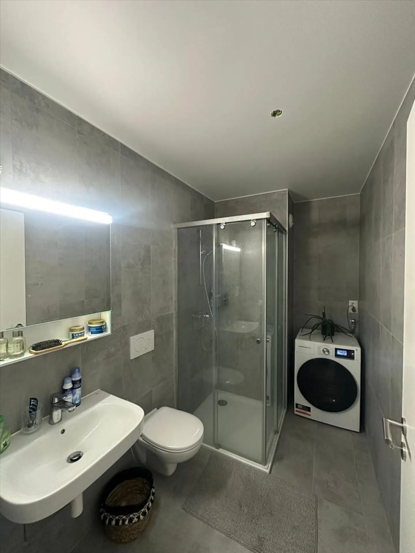 Nouvel appartement de 2,5 pièces au 4ème étage avec orientation nord-ouest - Photo 6 sur 7