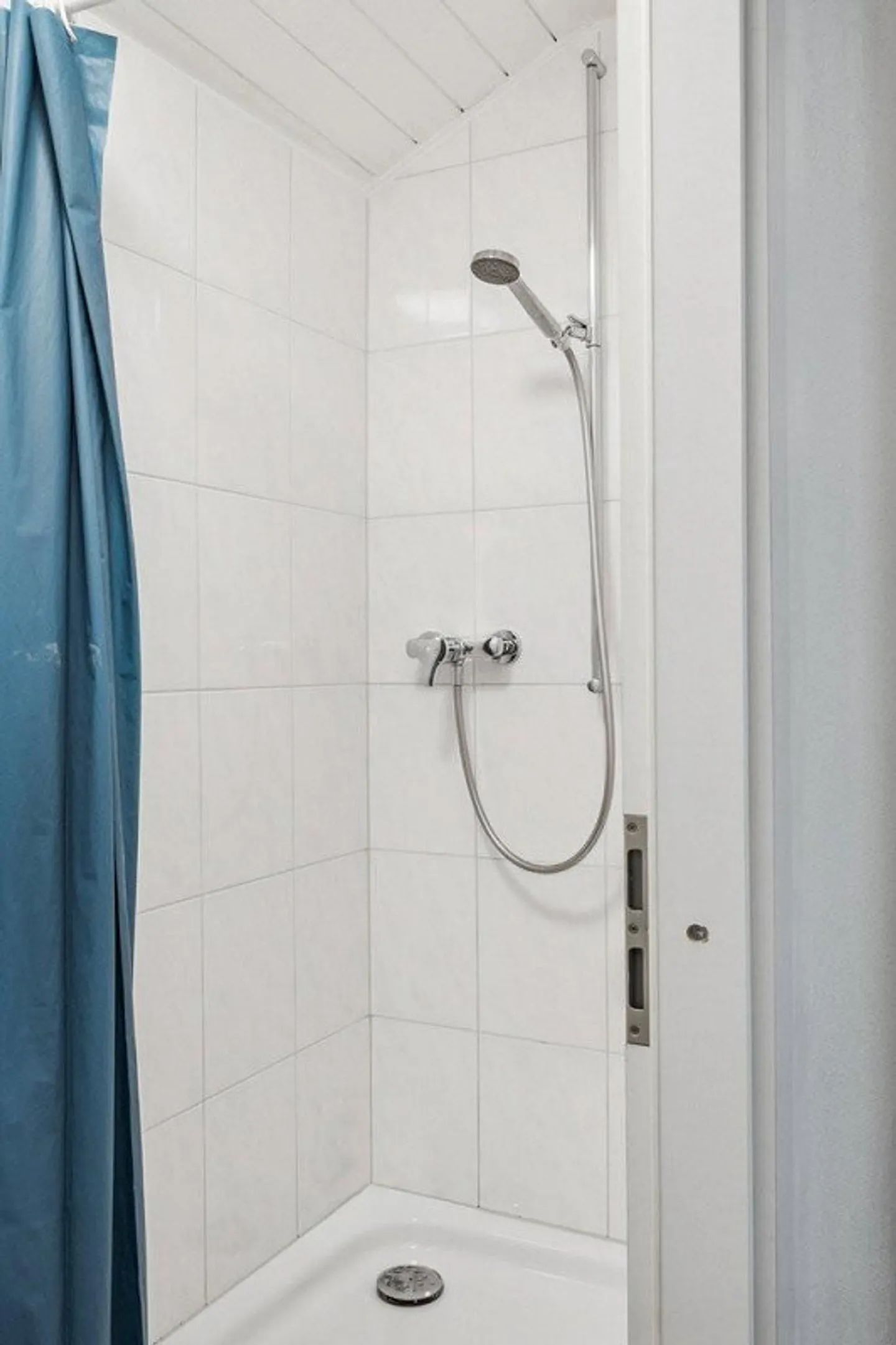 Room in Shared Apartment - Central Location - Photo 4 of 5