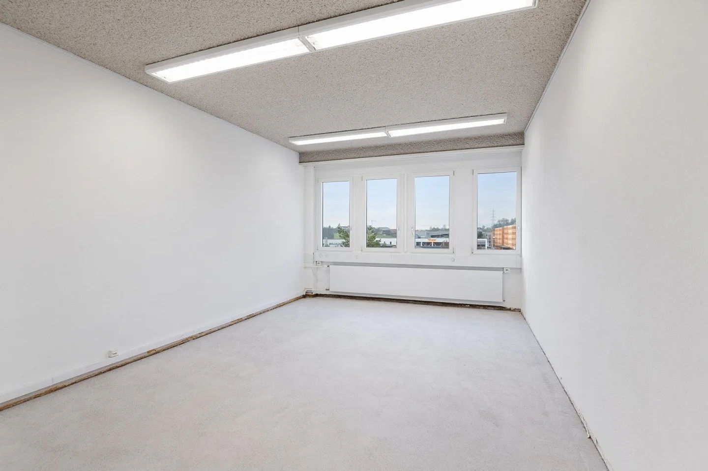 La tua nuova sede aziendale in Attika 272 m² - Foto 2 di 12