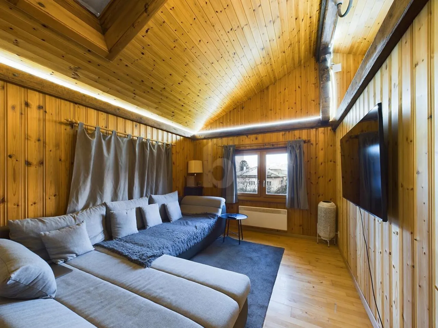 UN LUOGO DI VITA UNICO CON UN GRANDE GIARDINO - Foto 5 di 6