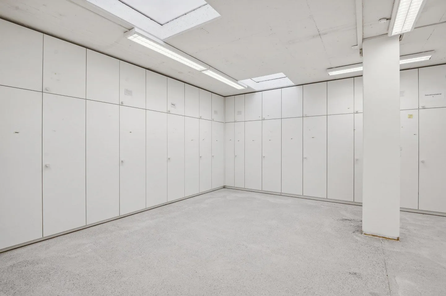 La tua nuova sede aziendale in Attika 272 m² - Foto 9 di 12