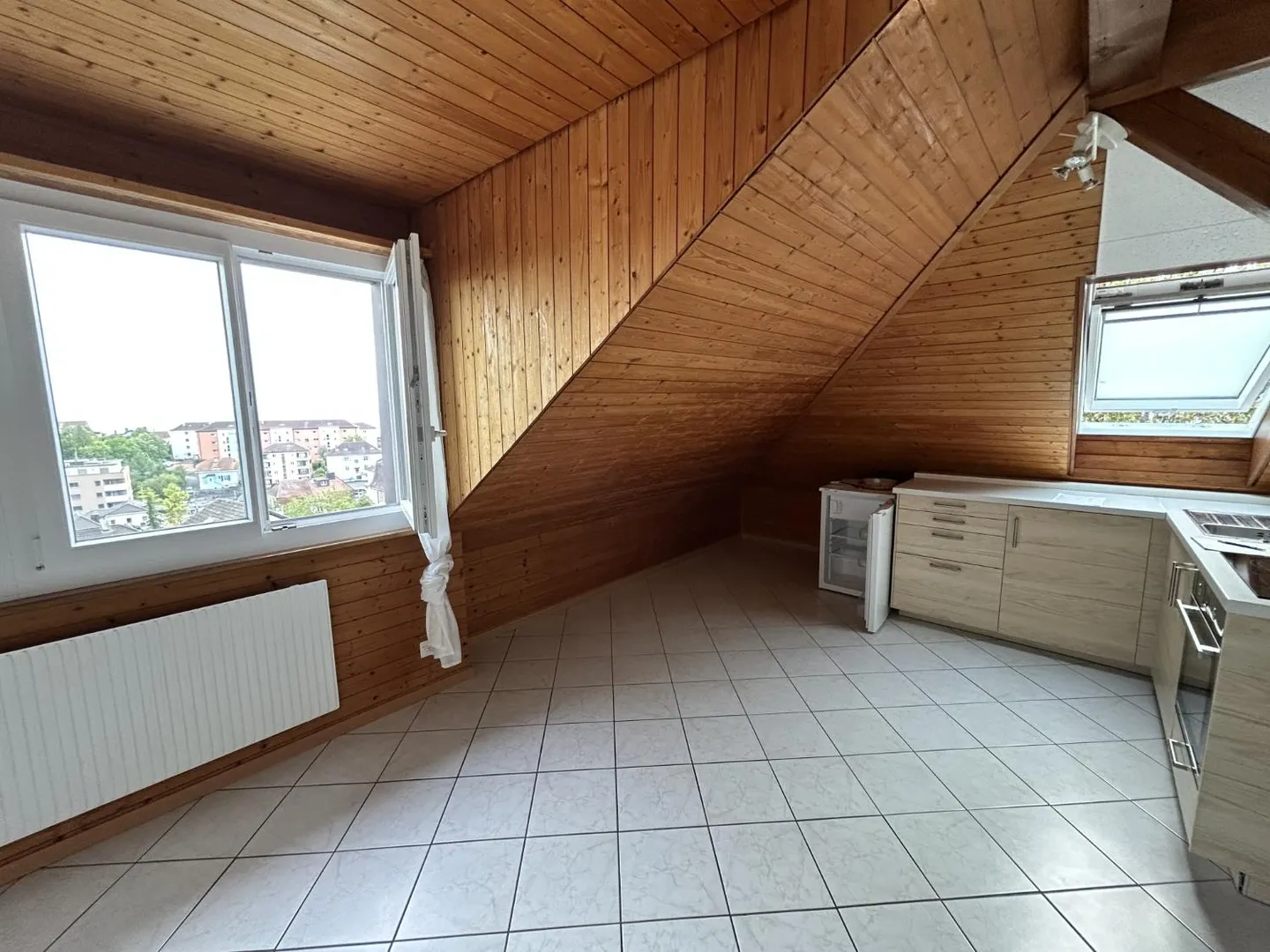 2-room apartment - Photo 1 of 5