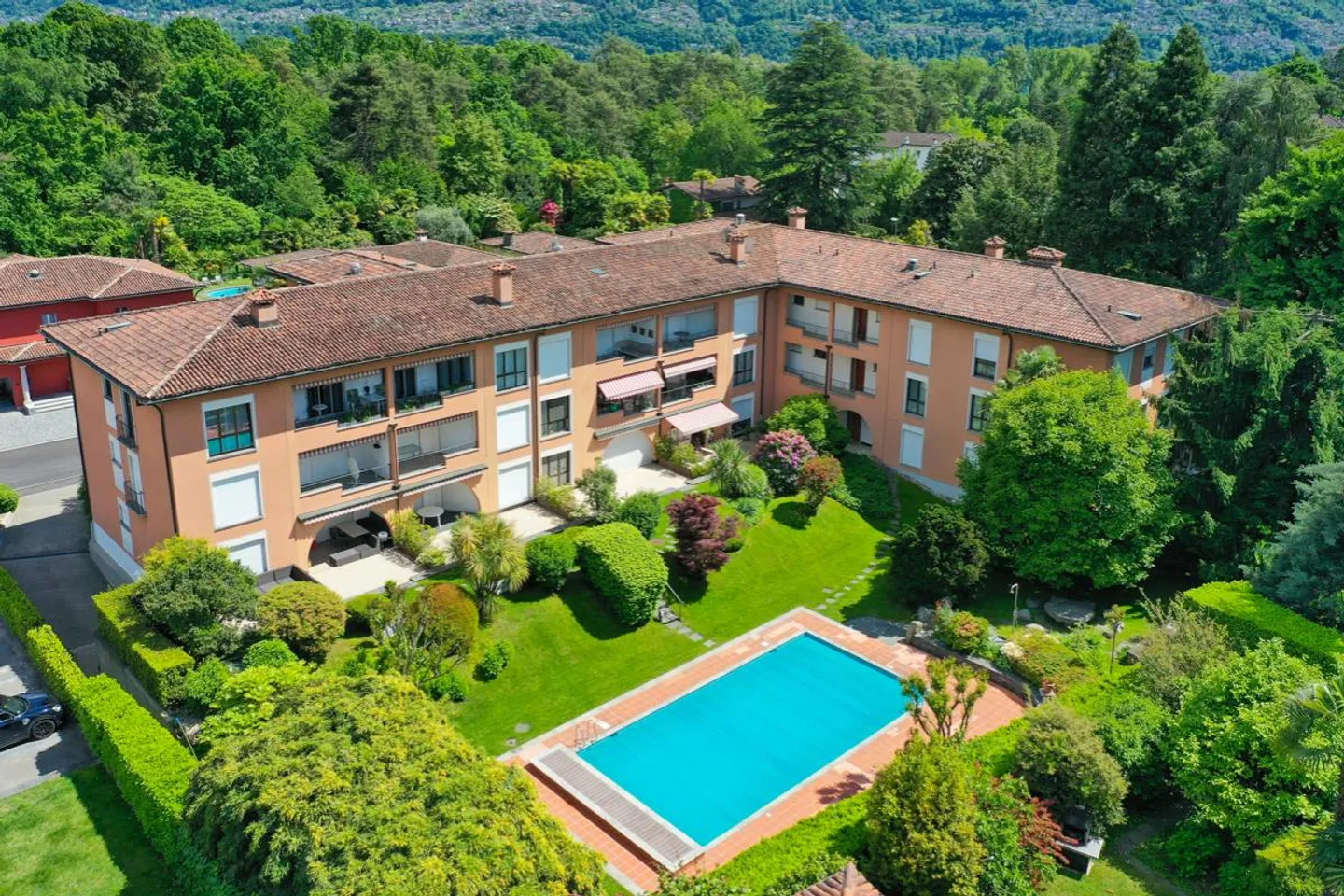 Attico con Piscina Vicino al Lago - Foto 1 di 1