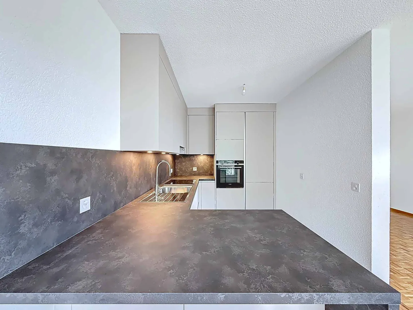 Wohnung kaufen - Foto 3 von 11