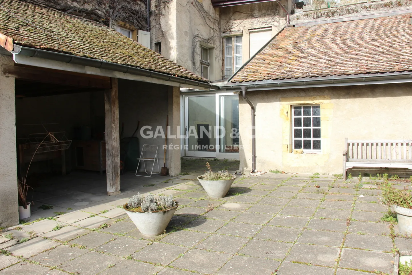 18-Zimmer-Stadthaus zu renovieren - Foto 13 von 18