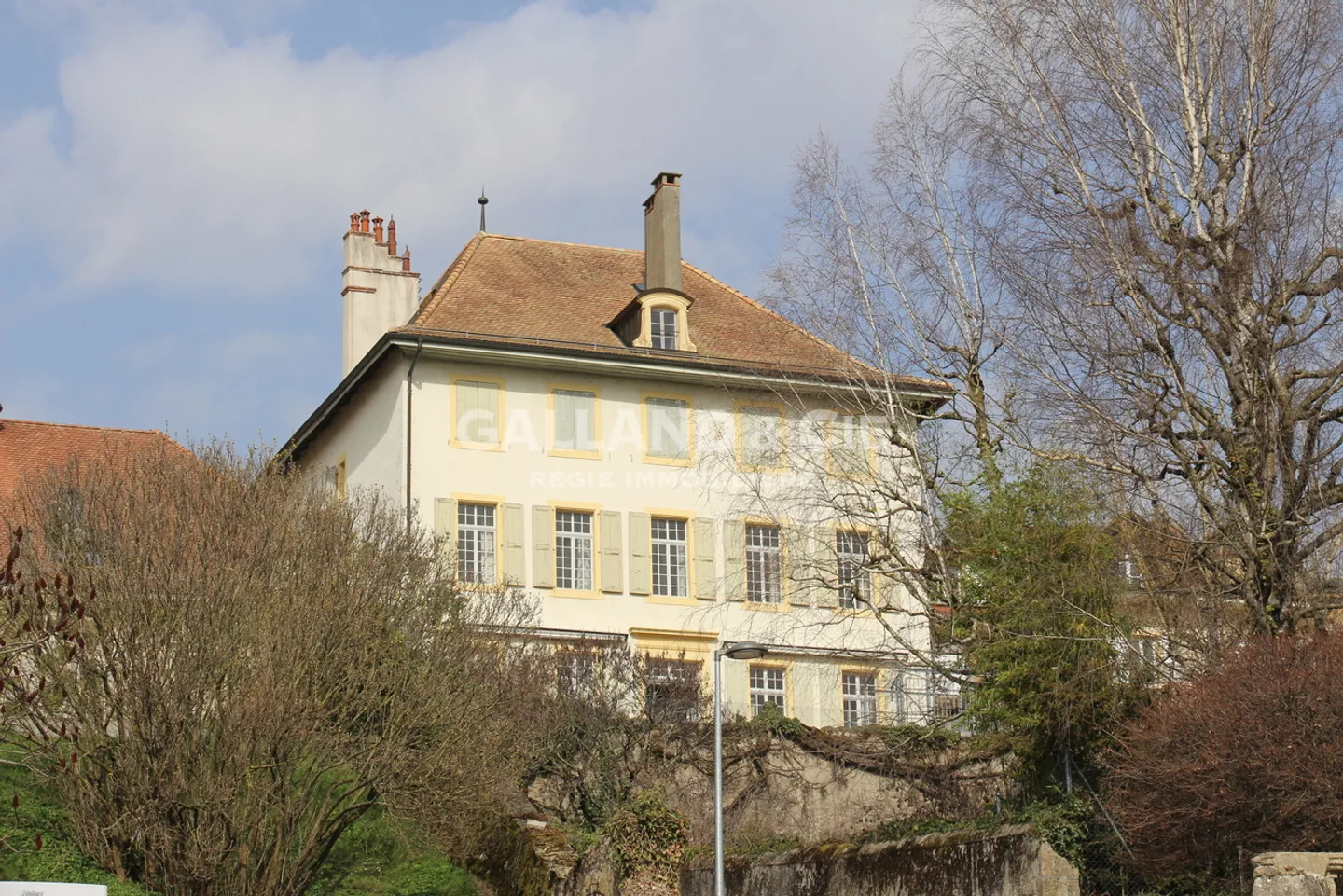 18-Zimmer-Stadthaus zu renovieren - Foto 4 von 18