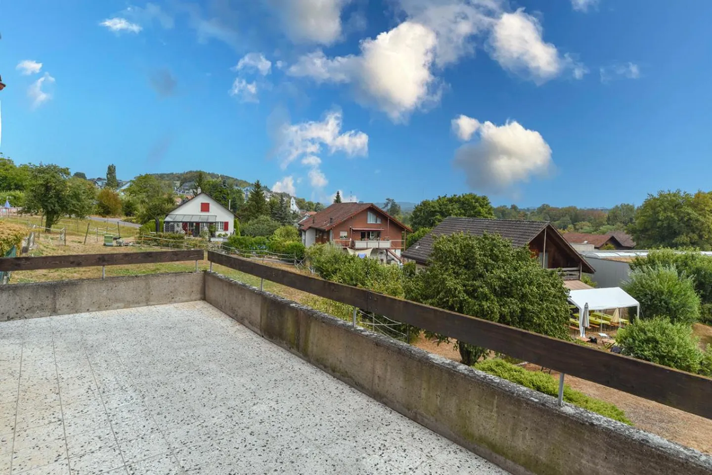 5.5 Room Detached House in Preferred Scenic Location with Beautiful Garden - Photo 6 of 13