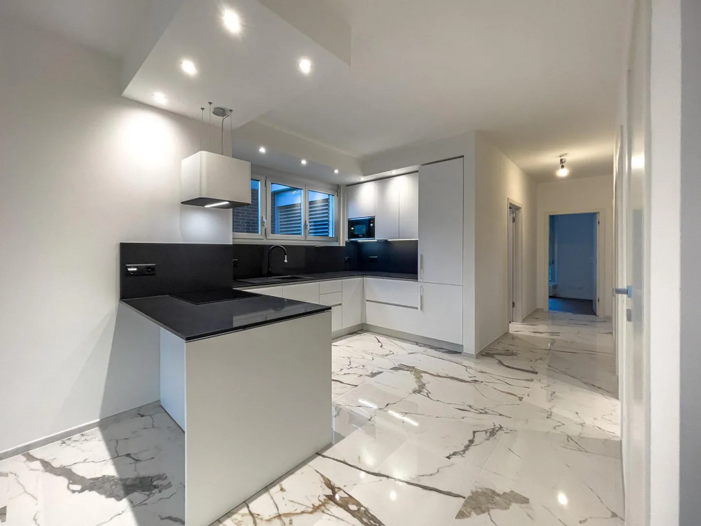 Completely renovated 4.5-room apartment in Lugano - Photo 5 of 15