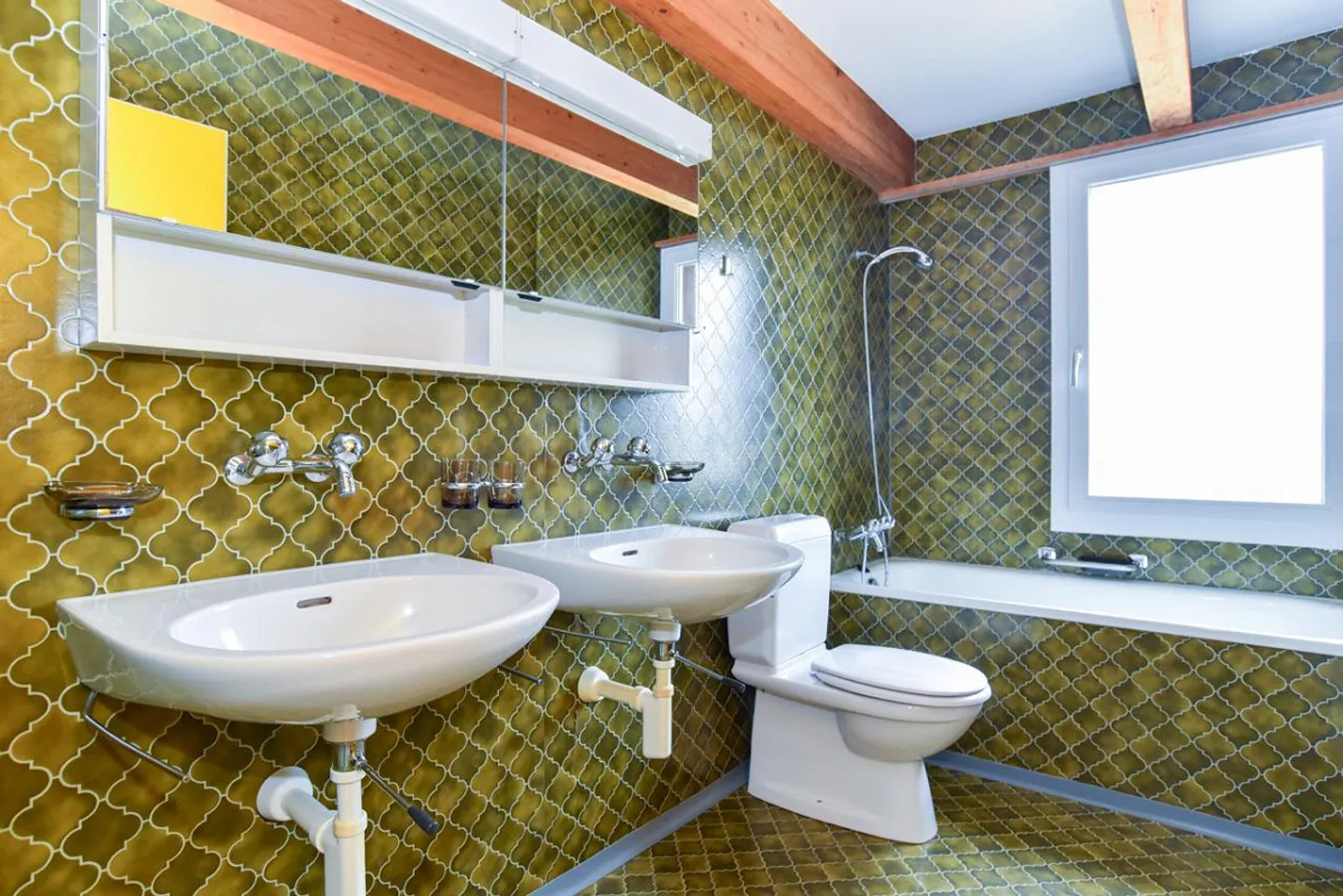 5.5 Room Detached House in Preferred Scenic Location with Beautiful Garden - Photo 10 of 13