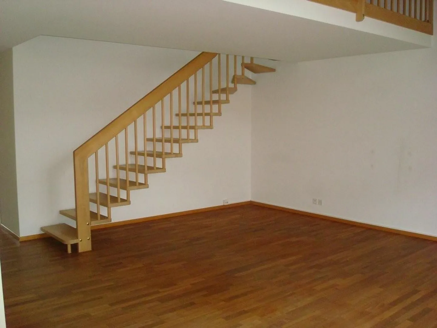 Charming 3.5-room maisonette apartment - Photo 2 of 6