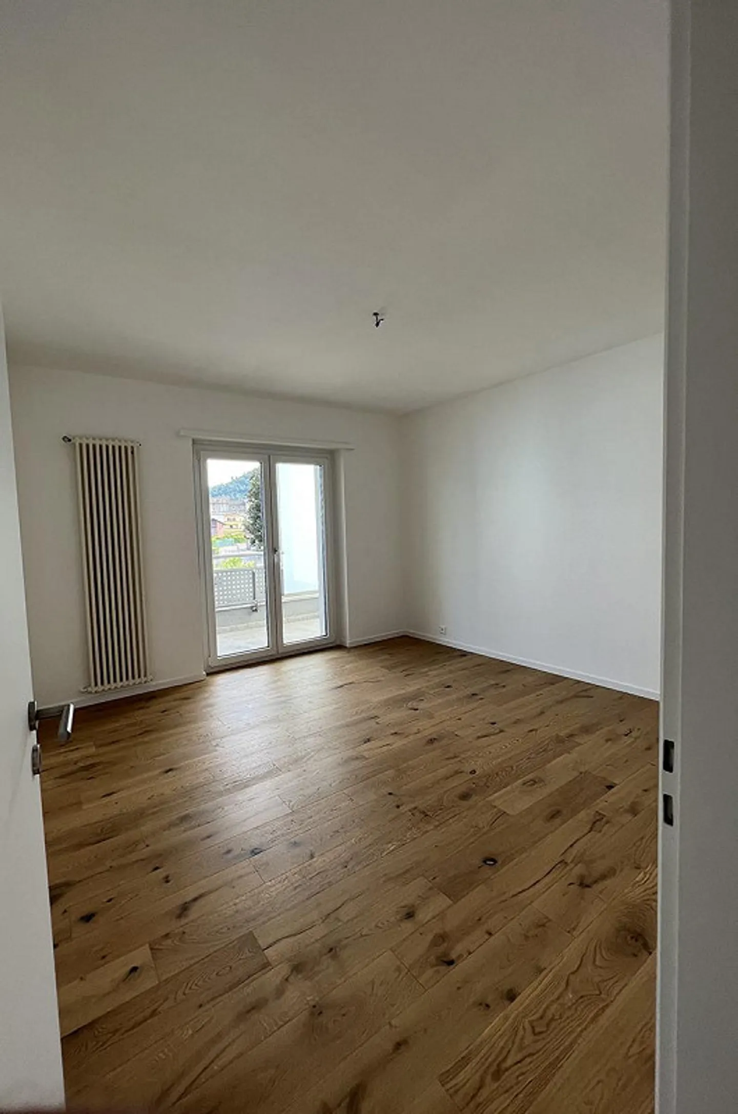 Losone – 4,5 pièces avec grand jardin privé - Photo 8 sur 10