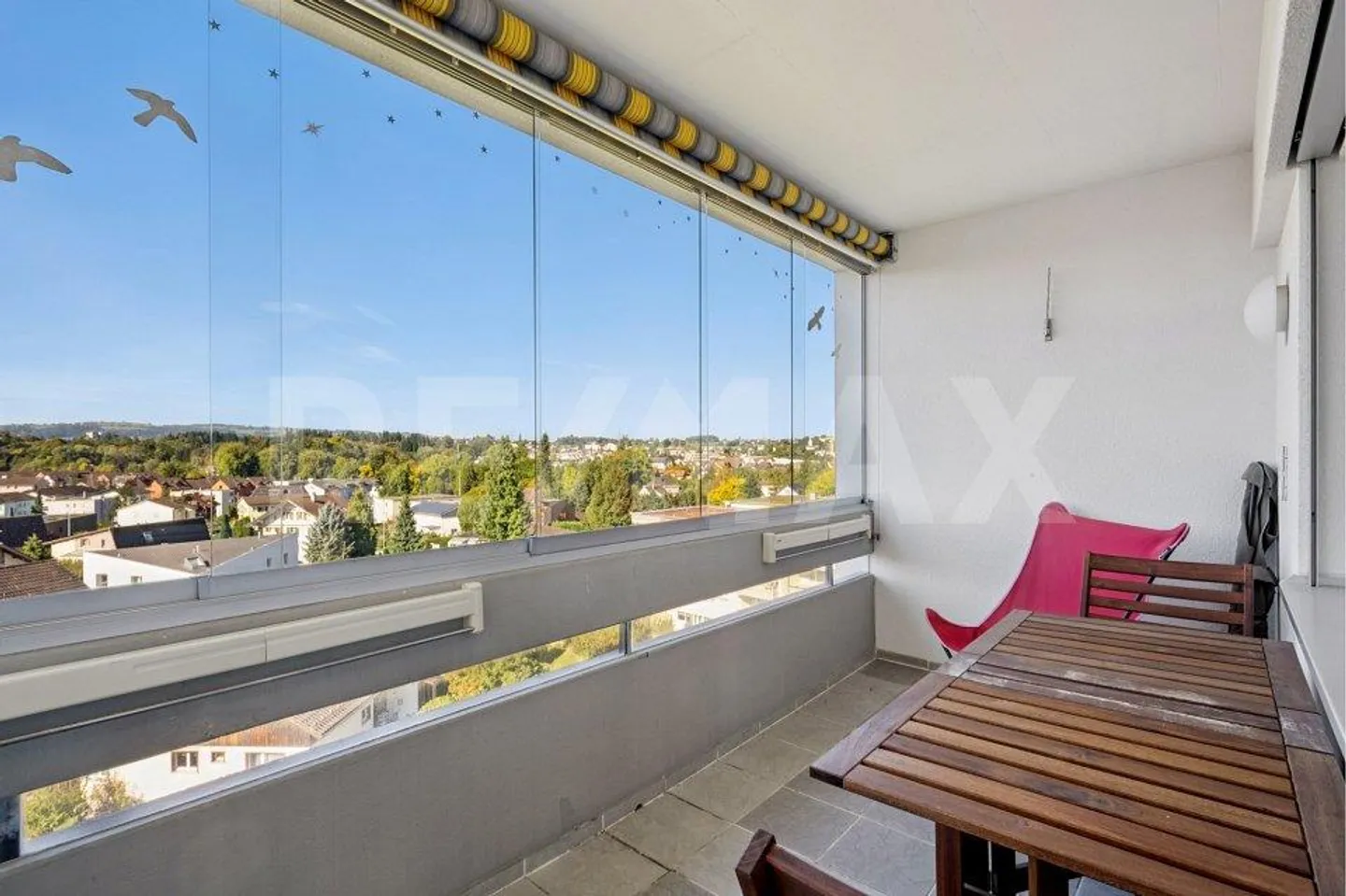 Appartamento 3½ camere ristrutturato con vista sulle montagne - Foto 9 di 13