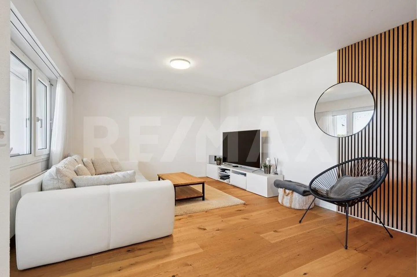 Appartamento 3½ camere ristrutturato con vista sulle montagne - Foto 7 di 13