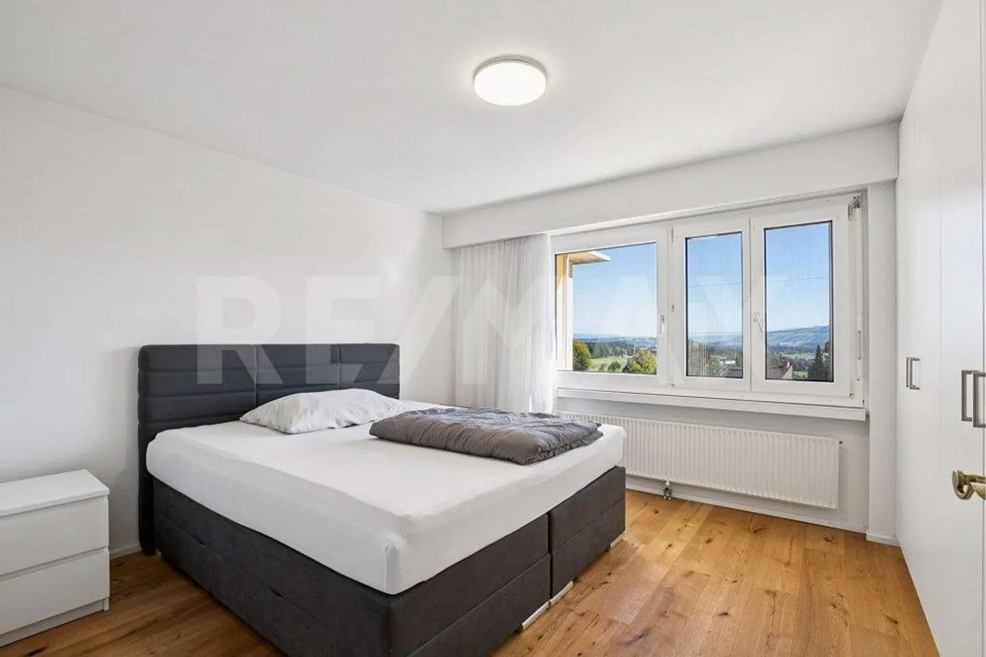 Appartamento 3½ camere ristrutturato con vista sulle montagne - Foto 11 di 13