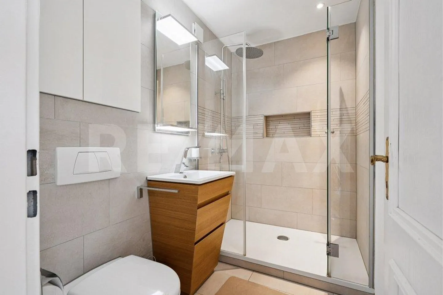 Appartamento 3½ camere ristrutturato con vista sulle montagne - Foto 13 di 13