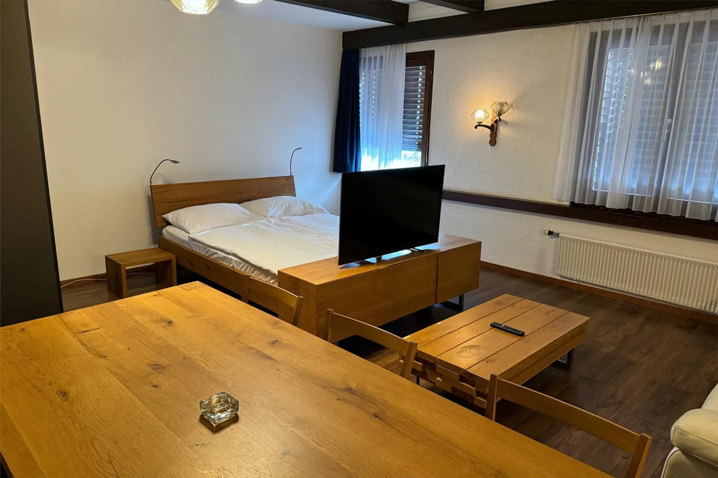 Furnished studio - Photo 1 of 7