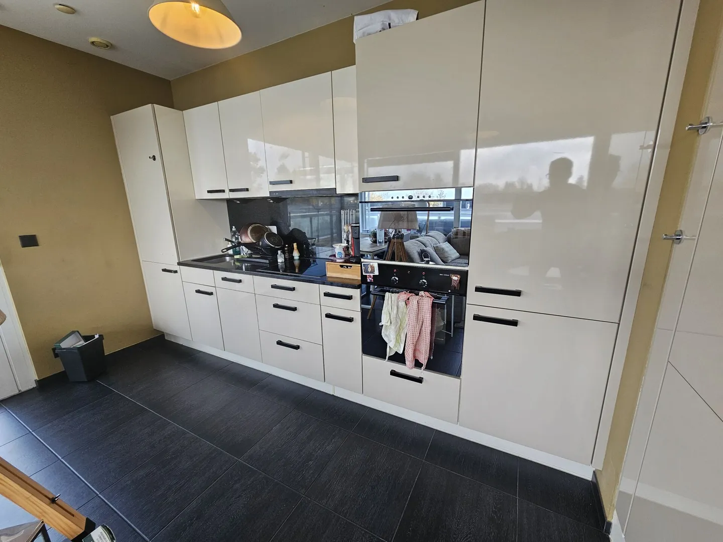 Attique 2,5 pièces de 76m2 à Lausanne - Photo 2 of 5