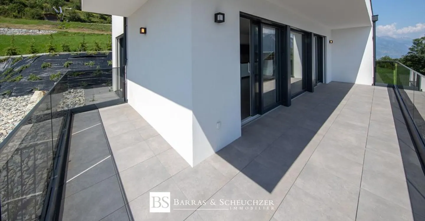 Modern Family Home with Alpine Views - Photo 5 of 13