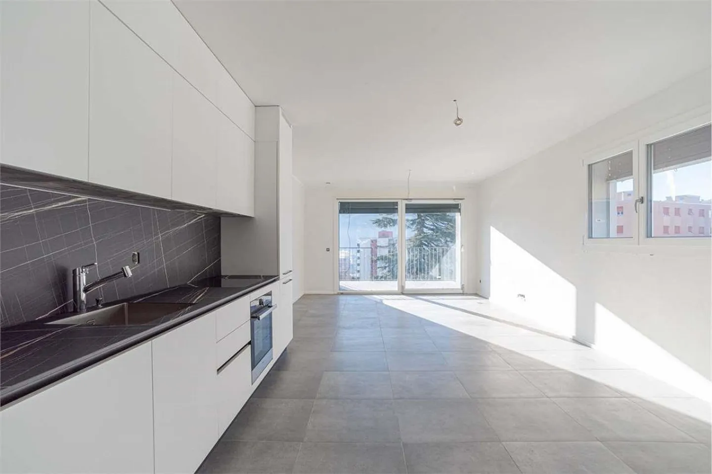 Neue 2,5 Zimmer in einer prestigeträchtigen Residenz - Foto 8 von 13