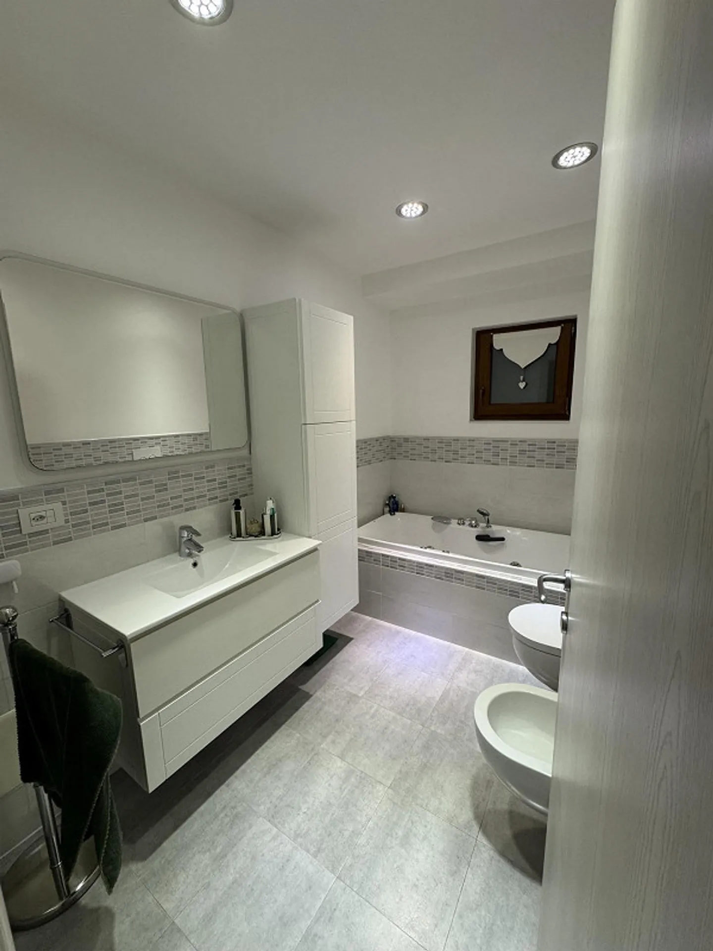 Duplex con vista spettacolare - Foto 6 di 7
