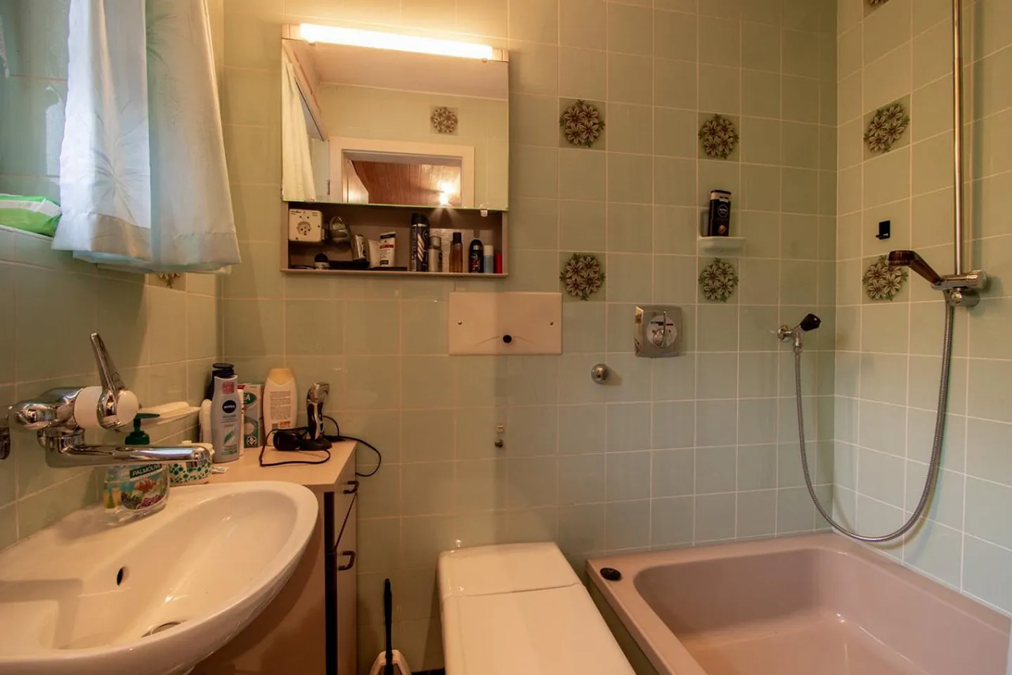 4.5-room terraced house with lake view and great potential - Photo 8 of 18