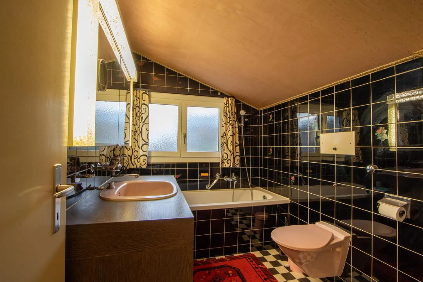 4.5-room terraced house with lake view and great potential - Photo 10 of 18