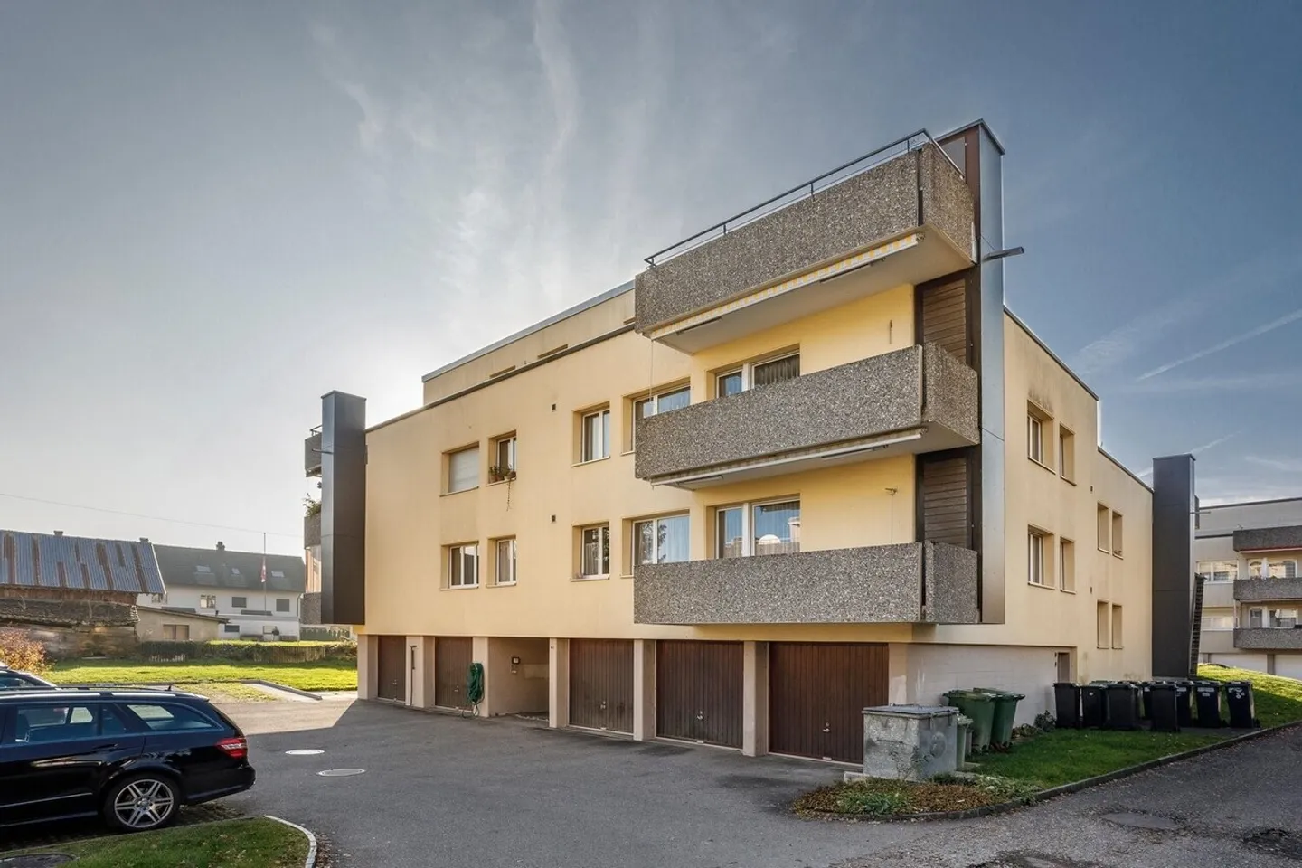 Beautiful 3.5-room apartment on the 1st floor in Utzenstorf - Photo 2 of 2