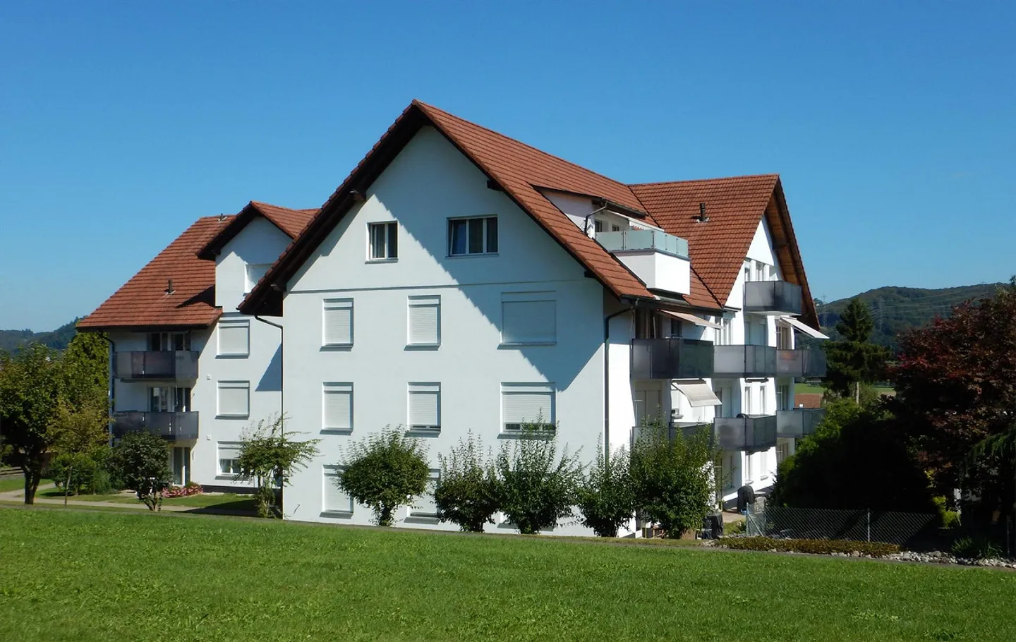 Helle 4.5-Zimmer-Wohnung mit Balkon - Foto 1 von 10